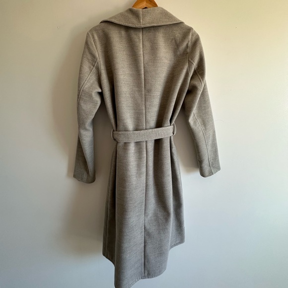 Coat - Picture 5 of 7